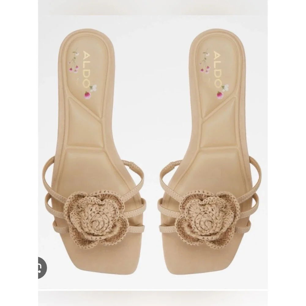 Aldo Wildbloom Crochet Flat Sandals size 10M Beige Flower Boho Slide Shoes